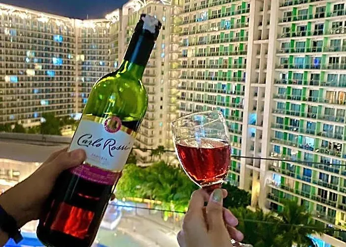 Jn Staycation Urban Azure 5* Манила