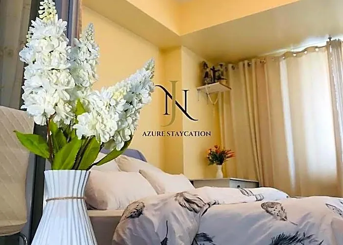 Jn Staycation Urban Azure Отель